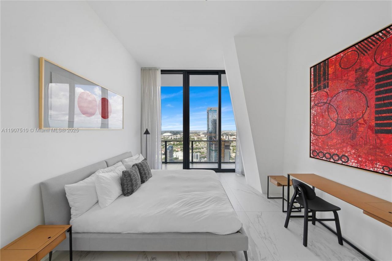 1000 Biscayne Blvd, Unit LPH 4901, Miami, FL 33132 Photo