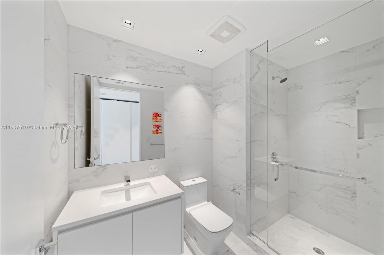 1000 Biscayne Blvd, Unit LPH 4901, Miami, FL 33132 Photo