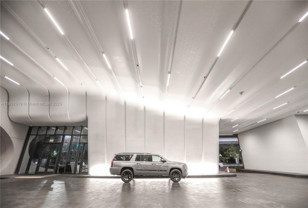 1000 Biscayne Blvd, Unit LPH 4901, Miami, FL 33132 Photo