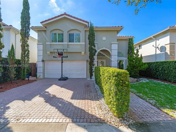 4450 NW 109th Ct, Doral, FL 33178