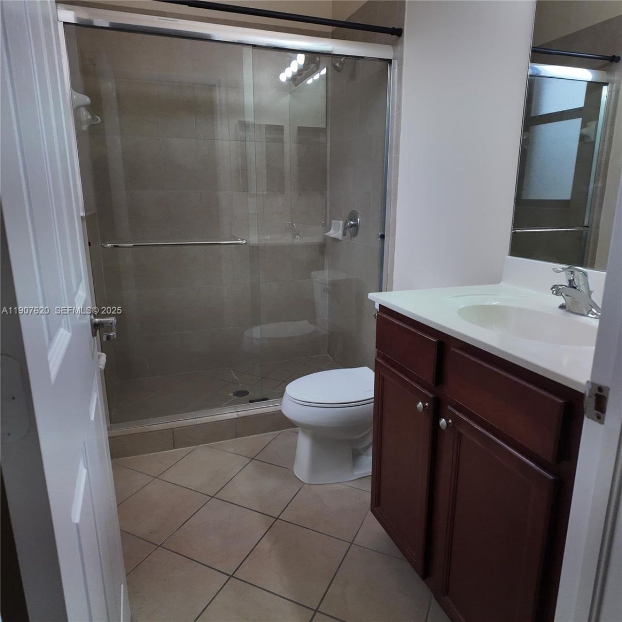 8618 W 33rd Ave, Unit 8618, Hialeah, FL 33018 Photo