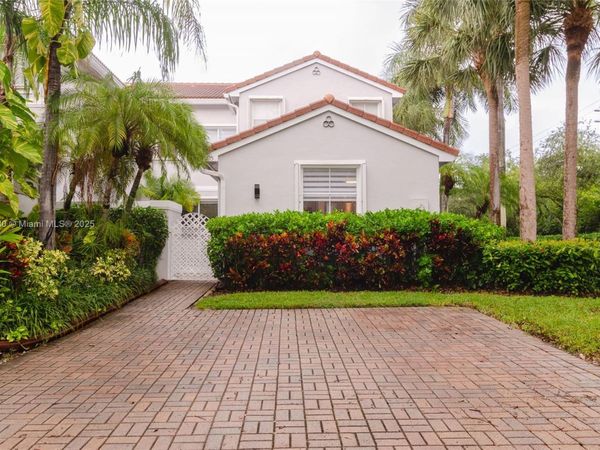 1115 Cherrypalm, Hollywood, FL 33019