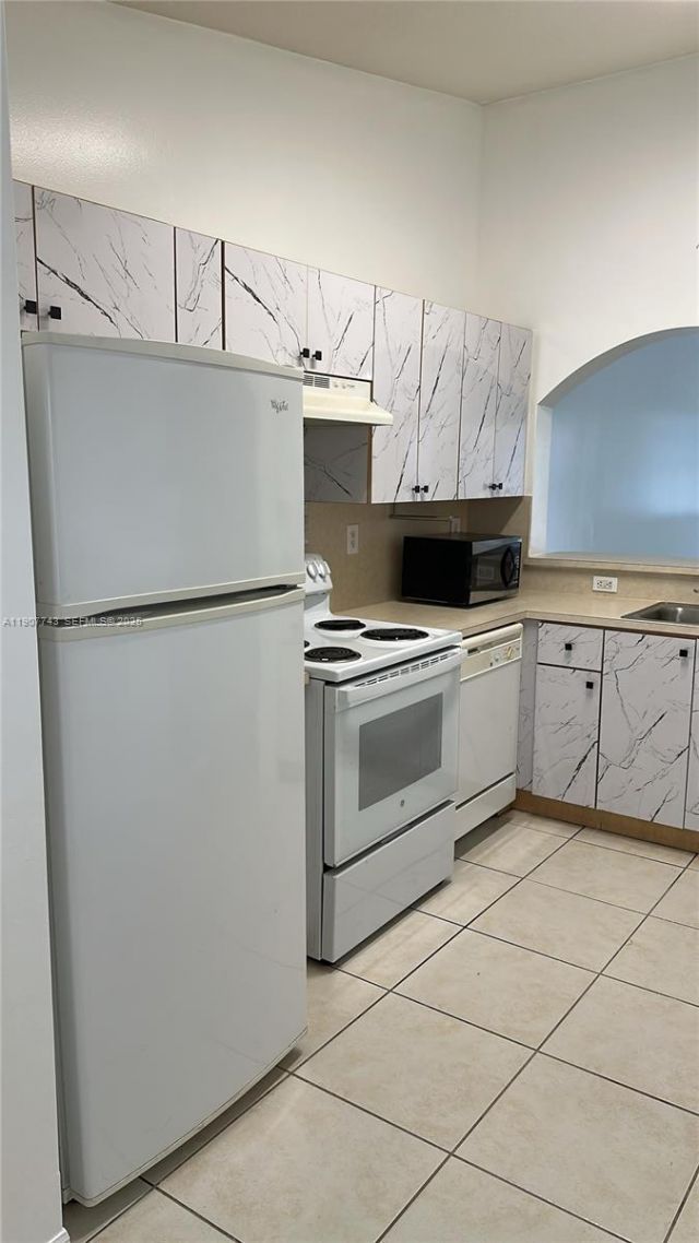 2910 SE 12th Rd, Unit 204-29, Homestead, FL 33035 Photo