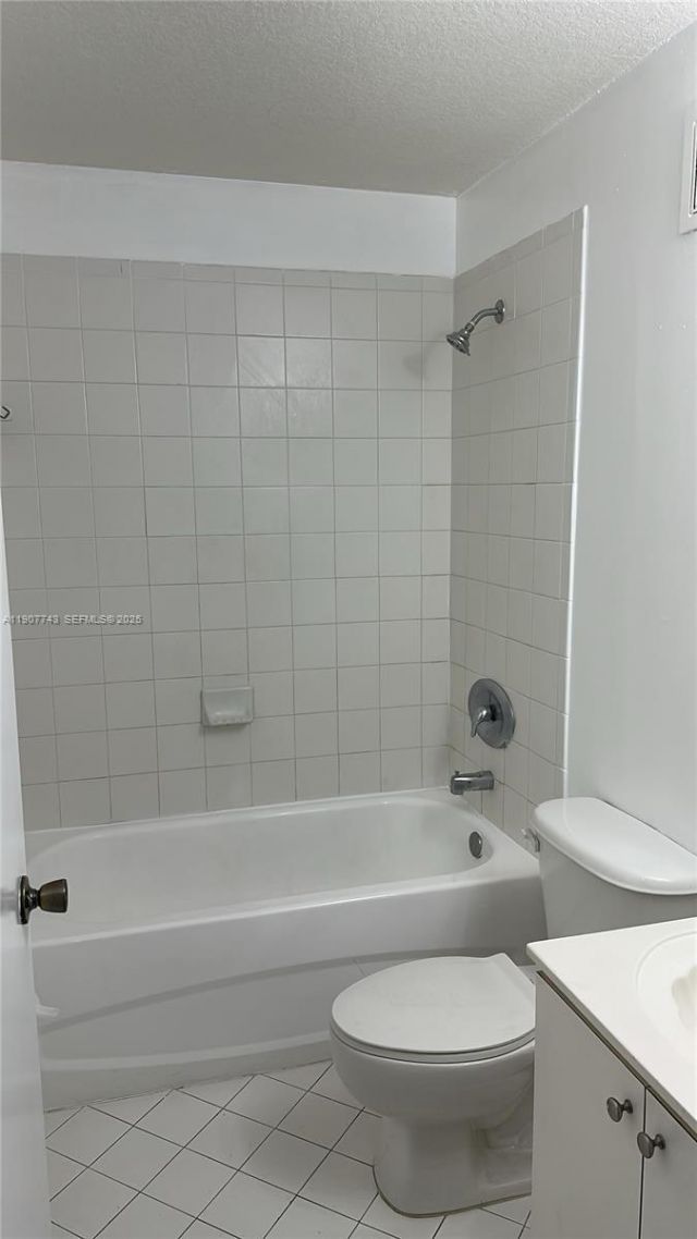 2910 SE 12th Rd, Unit 204-29, Homestead, FL 33035 Photo