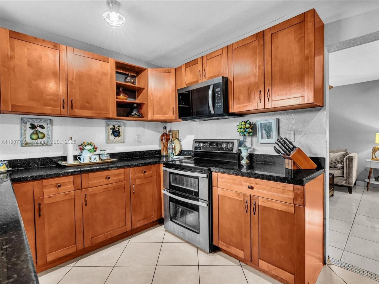 1307 NW 11 Street, Fort Lauderdale, FL 33311 Photo