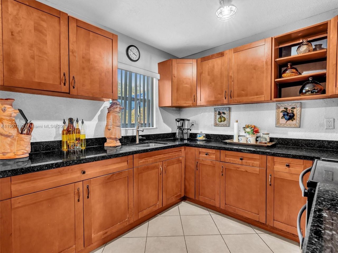 1307 NW 11 Street, Fort Lauderdale, FL 33311 Photo