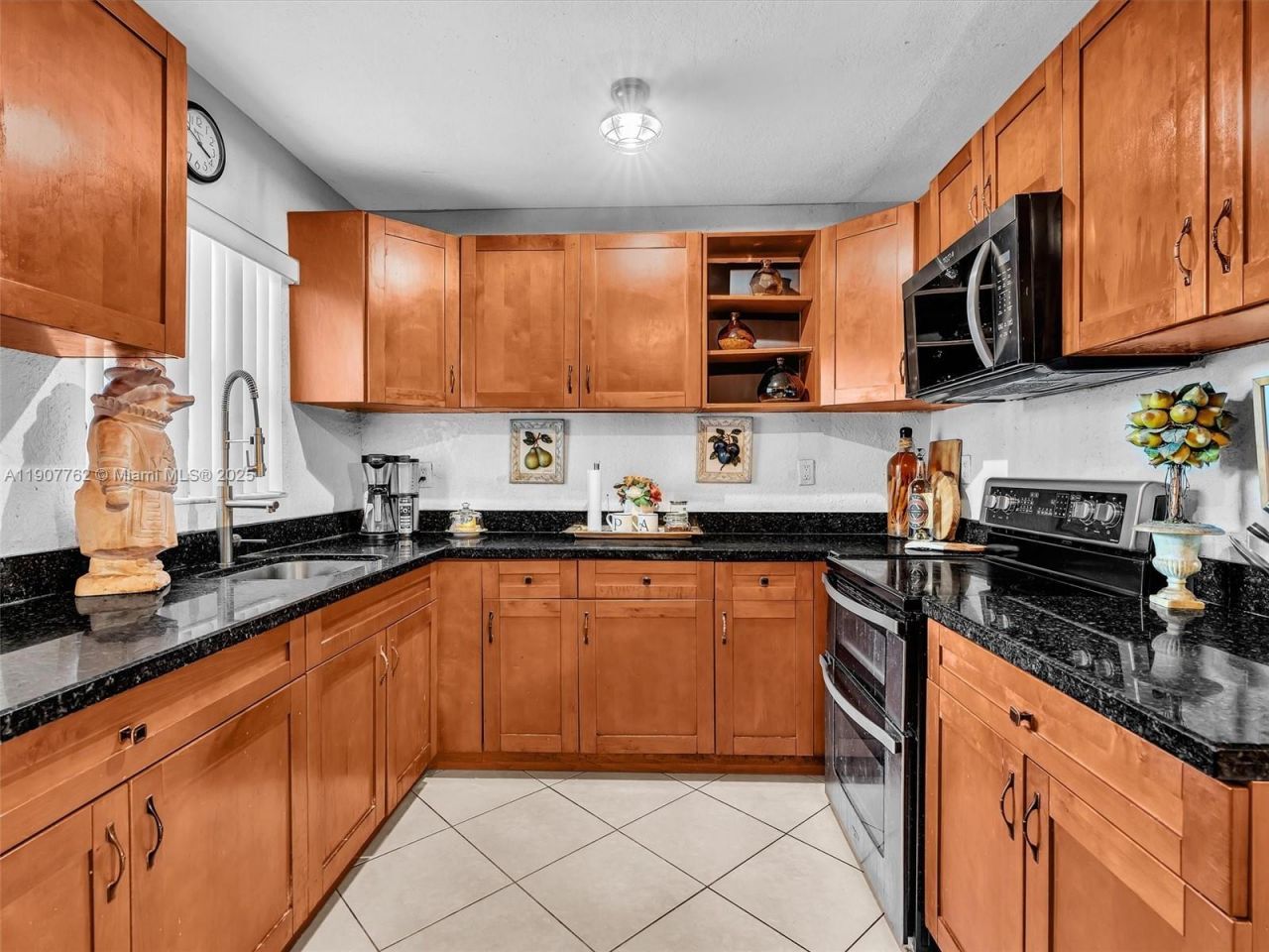 1307 NW 11 Street, Fort Lauderdale, FL 33311 Photo