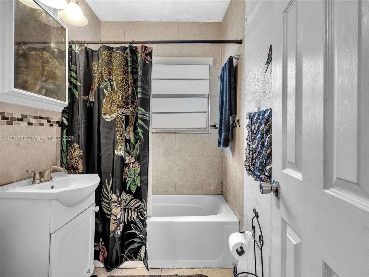 1307 NW 11 Street, Fort Lauderdale, FL 33311 Photo