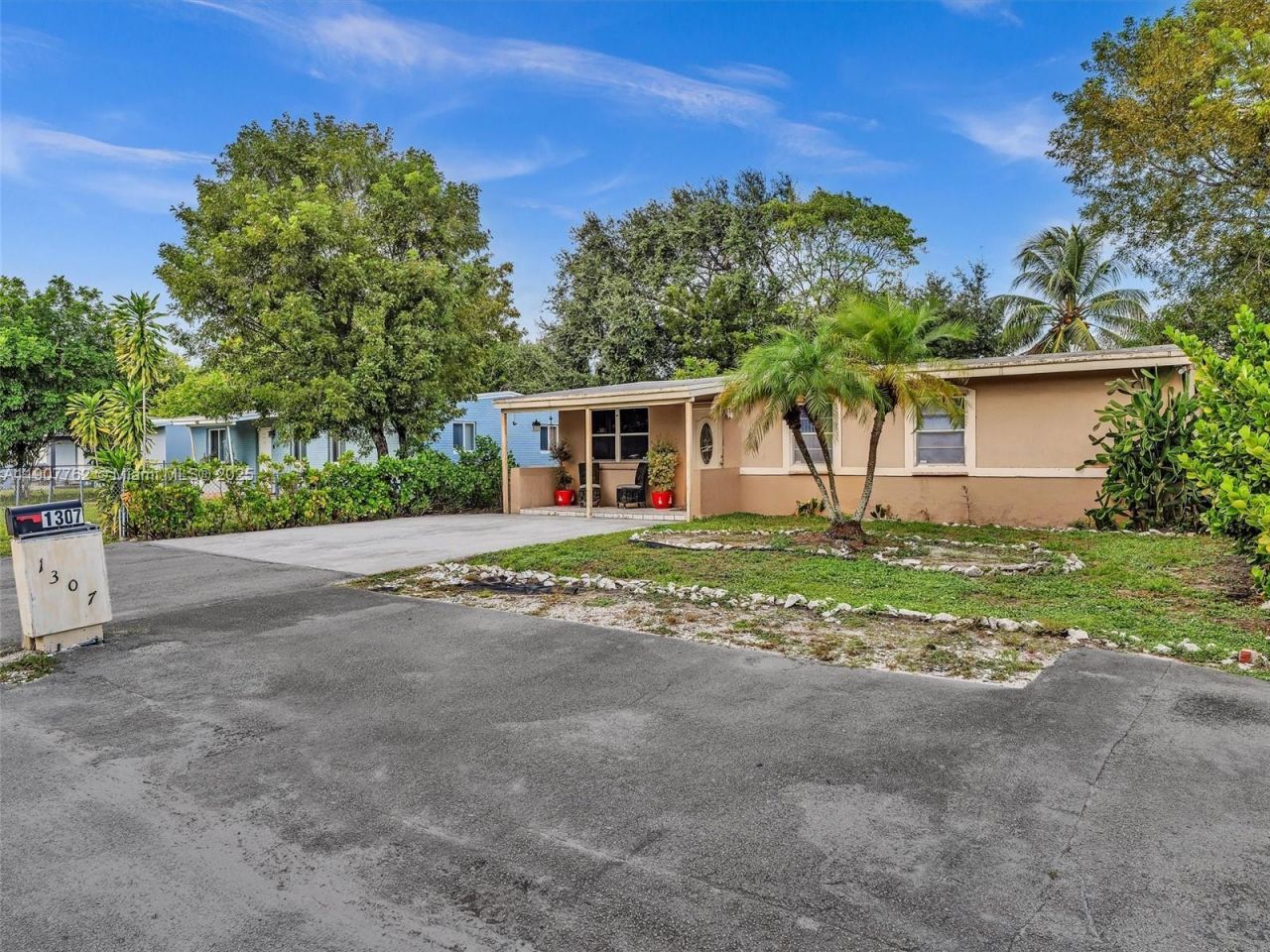 1307 NW 11 Street, Fort Lauderdale, FL 33311 Photo