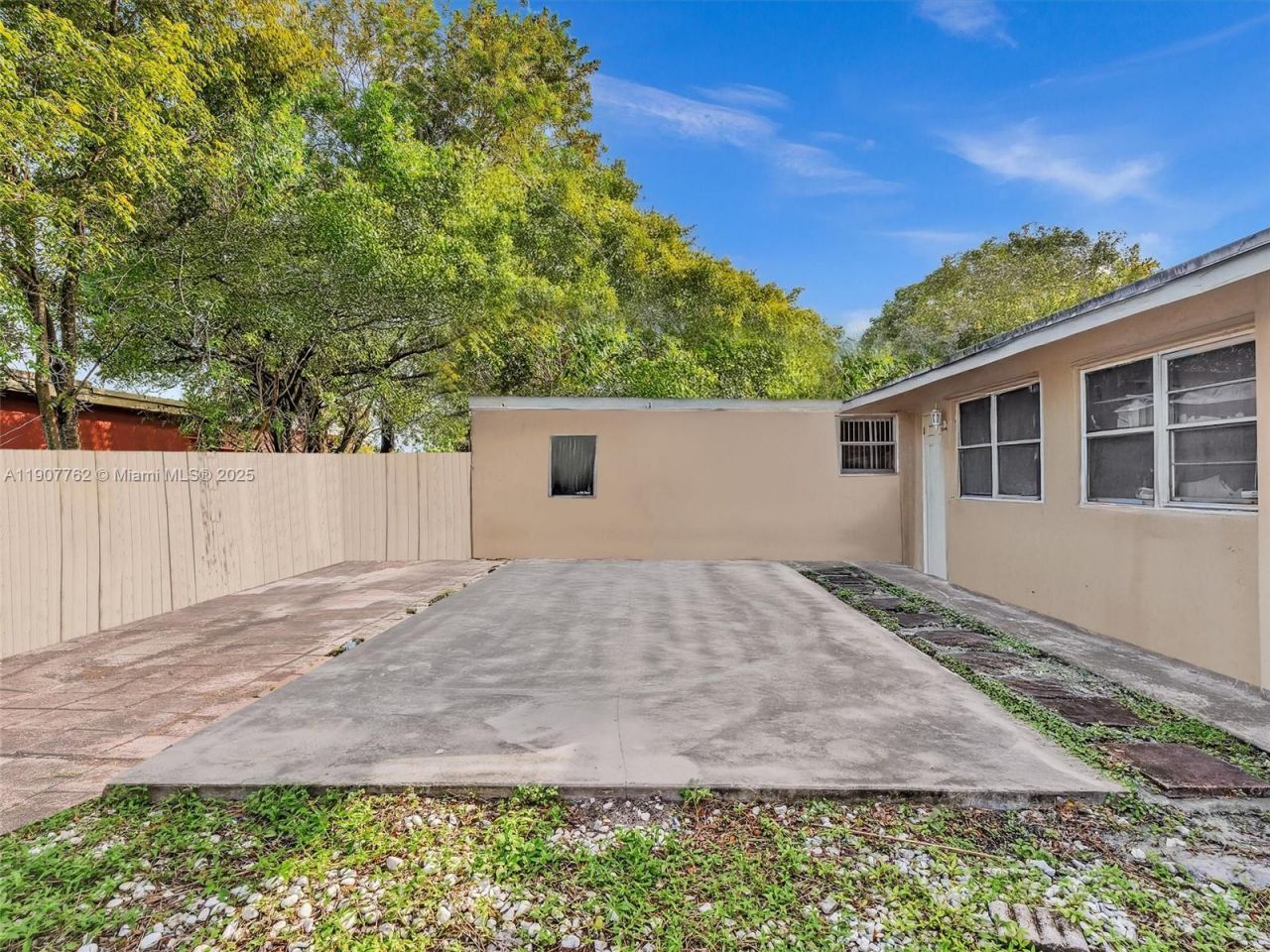 1307 NW 11 Street, Fort Lauderdale, FL 33311 Photo