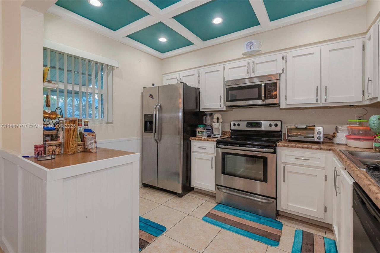 6903 NW 74th Pl, Tamarac, FL 33321 Photo