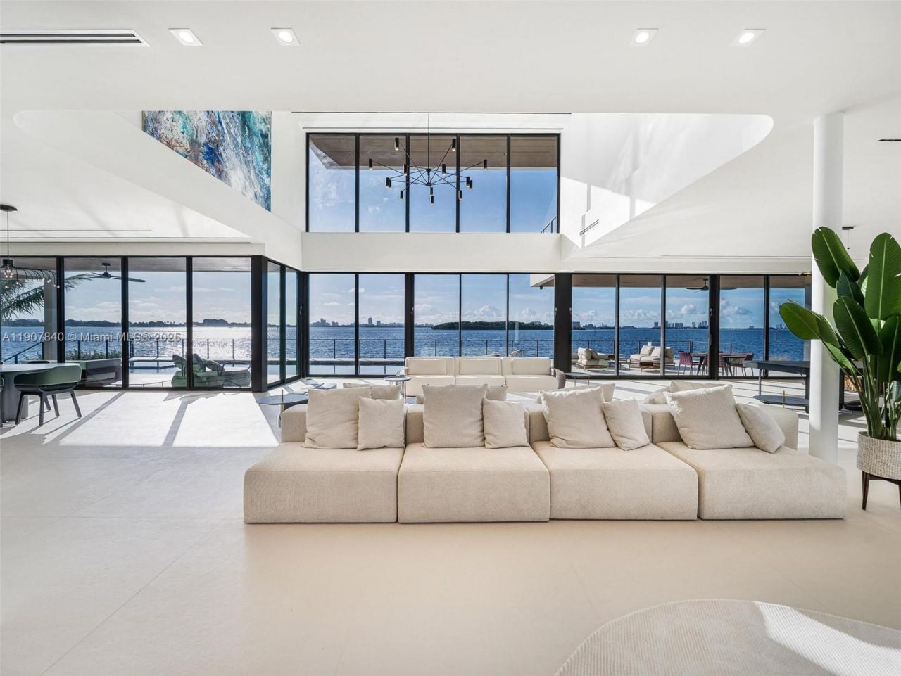 11400 N Bayshore Dr, North Miami, FL 33181 Photo