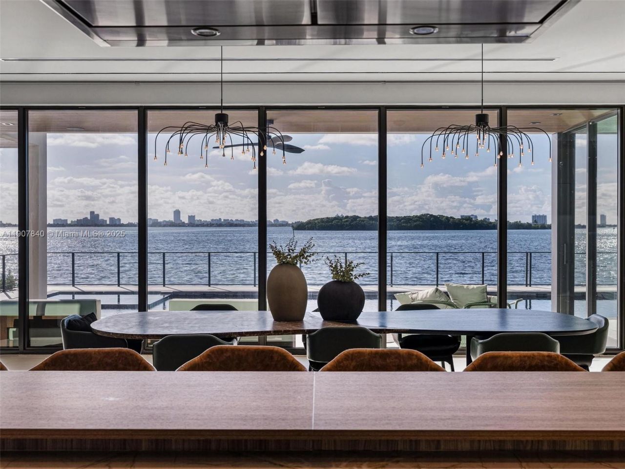 11400 N Bayshore Dr, North Miami, FL 33181 Photo