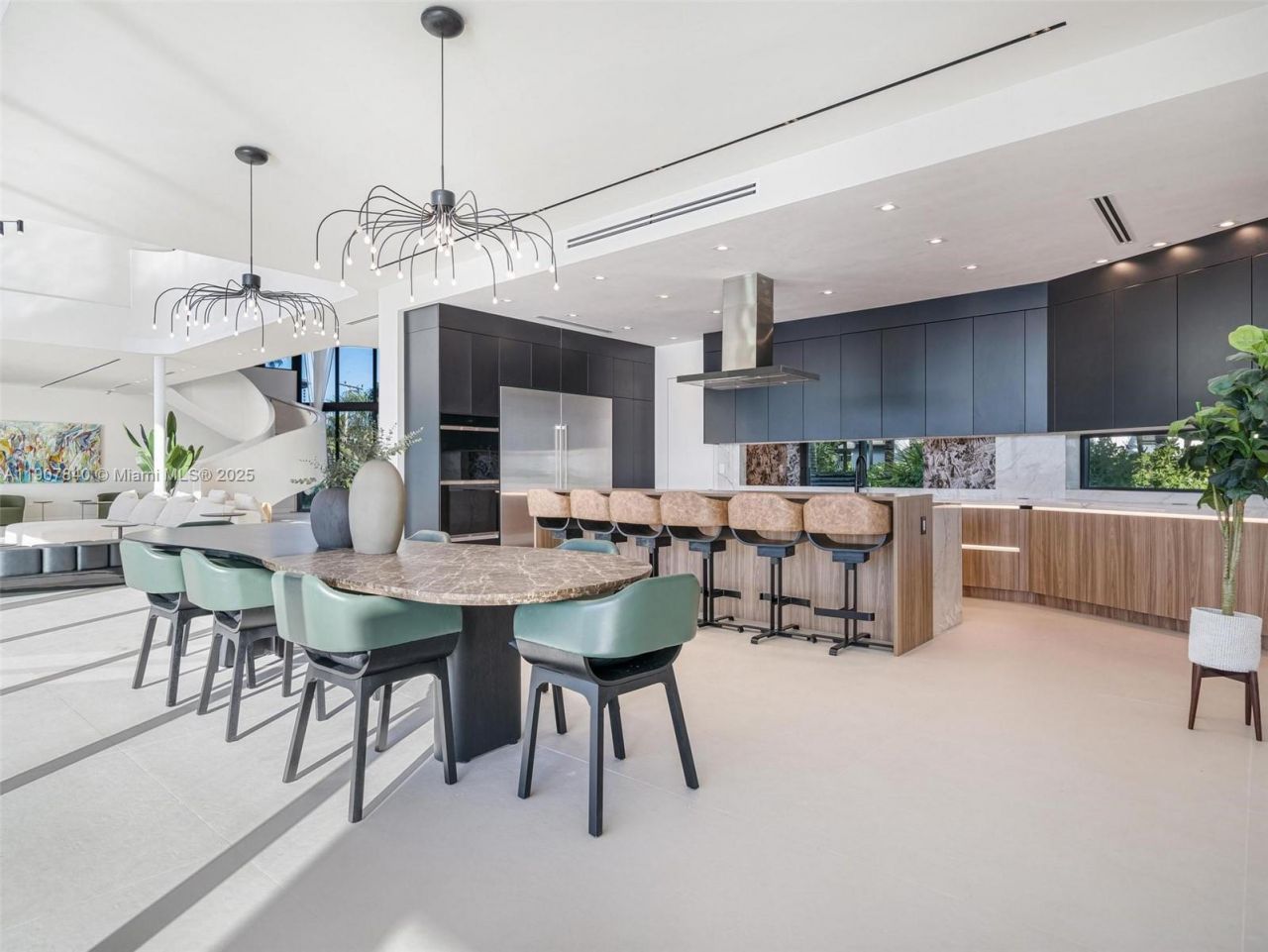 11400 N Bayshore Dr, North Miami, FL 33181 Photo