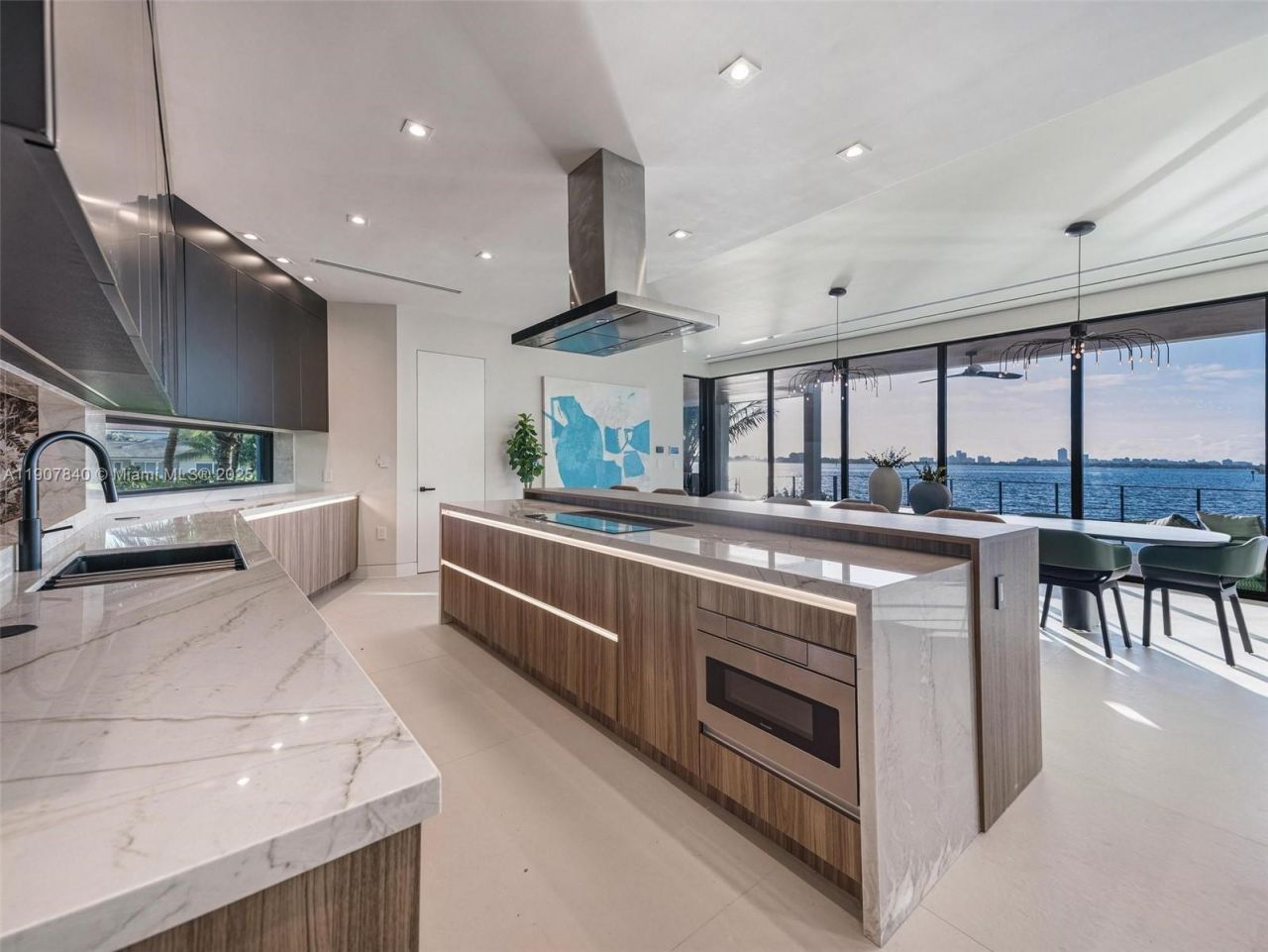 11400 N Bayshore Dr, North Miami, FL 33181 Photo