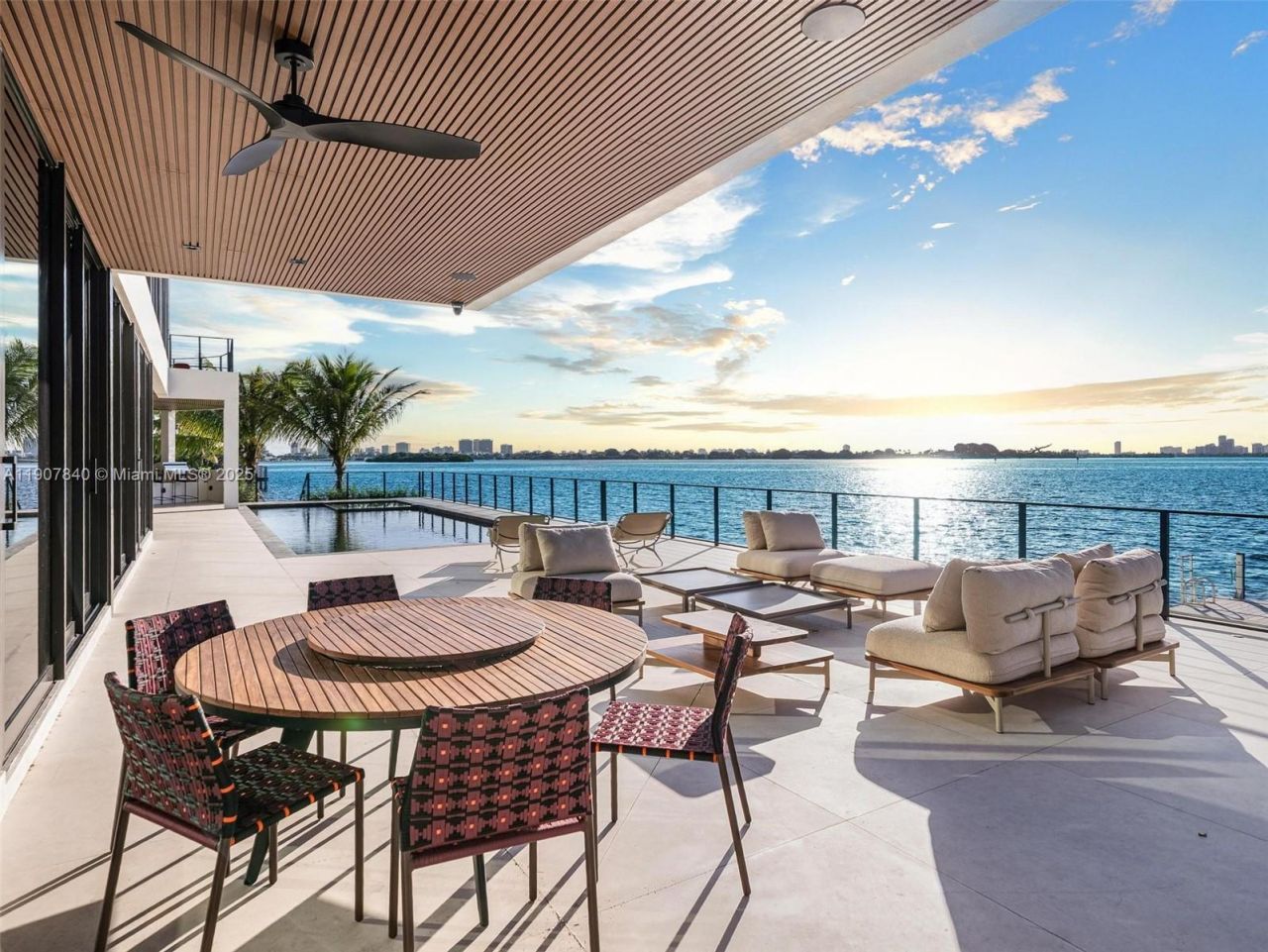 11400 N Bayshore Dr, North Miami, FL 33181 Photo