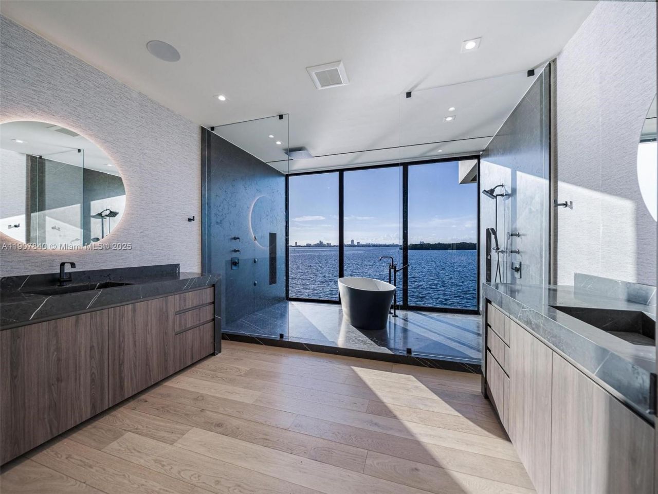 11400 N Bayshore Dr, North Miami, FL 33181 Photo