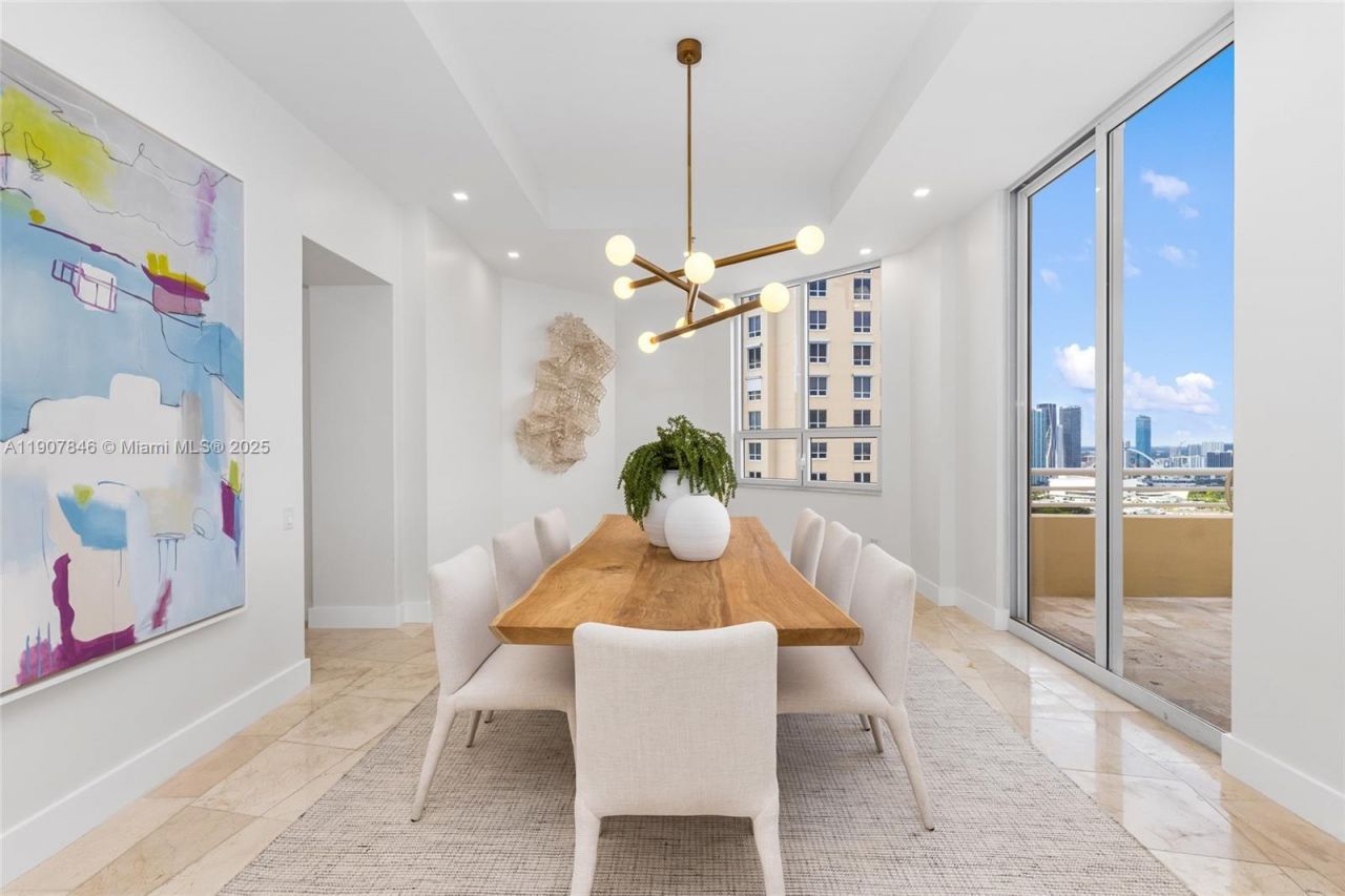 808 Brickell Key Dr, Unit 3901, Miami, FL 33131 Photo