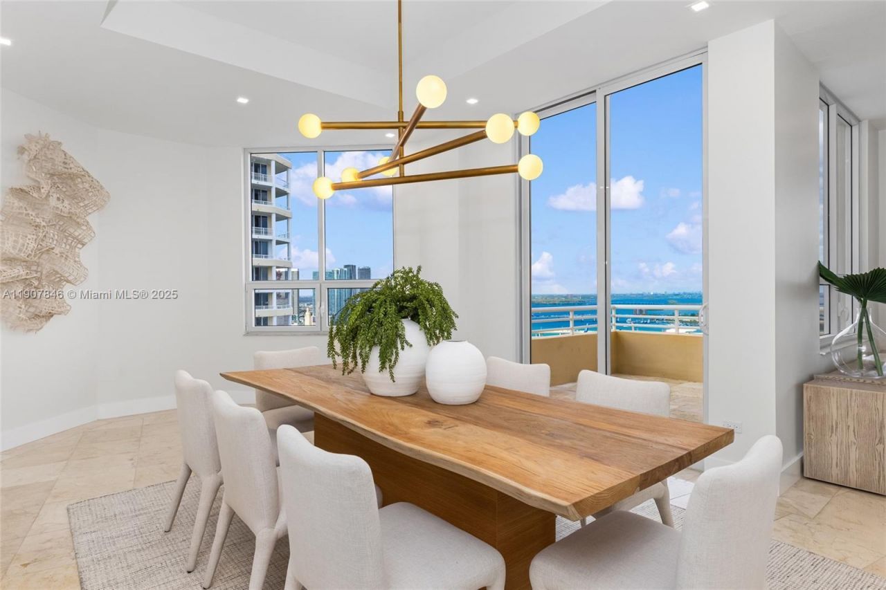 808 Brickell Key Dr, Unit 3901, Miami, FL 33131 Photo
