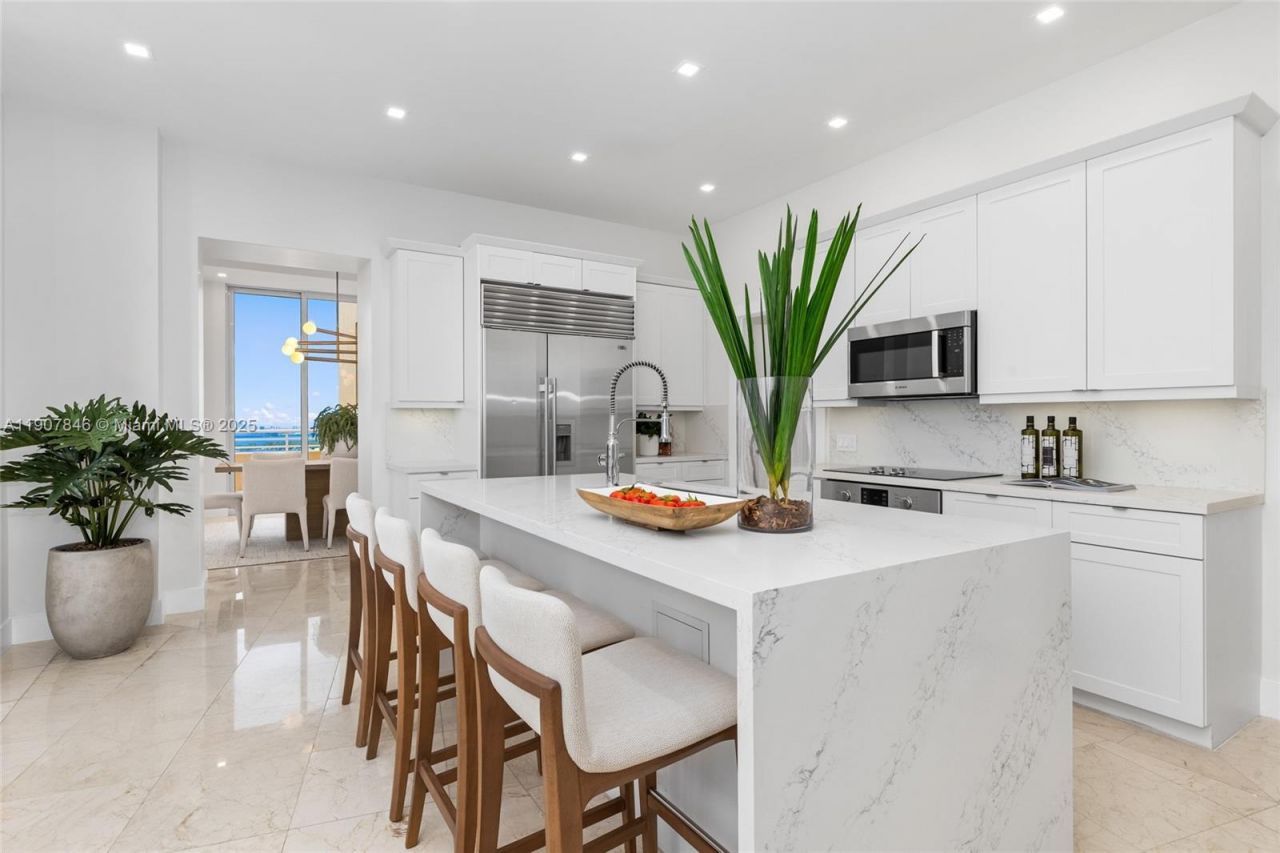 808 Brickell Key Dr, Unit 3901, Miami, FL 33131 Photo