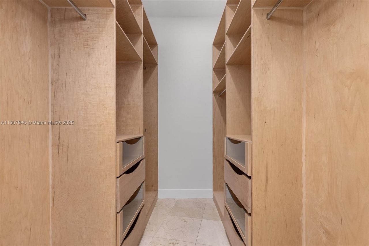 808 Brickell Key Dr, Unit 3901, Miami, FL 33131 Photo