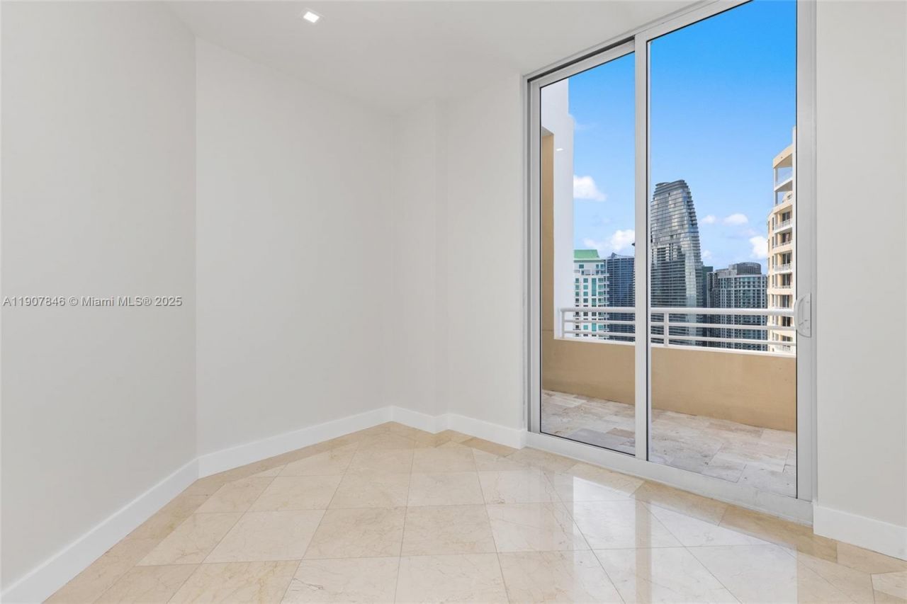 808 Brickell Key Dr, Unit 3901, Miami, FL 33131 Photo