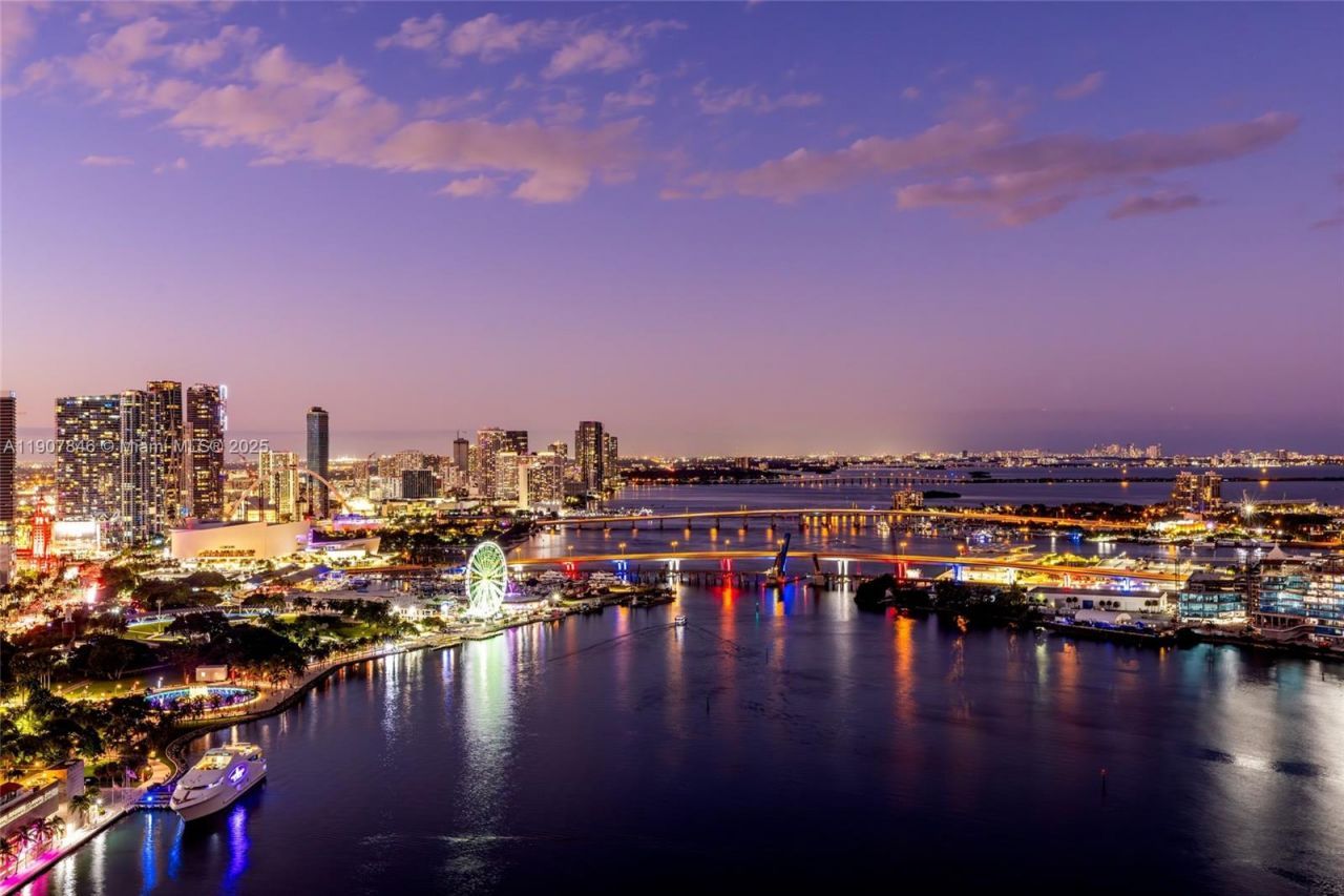 808 Brickell Key Dr, Unit 3901, Miami, FL 33131 Photo