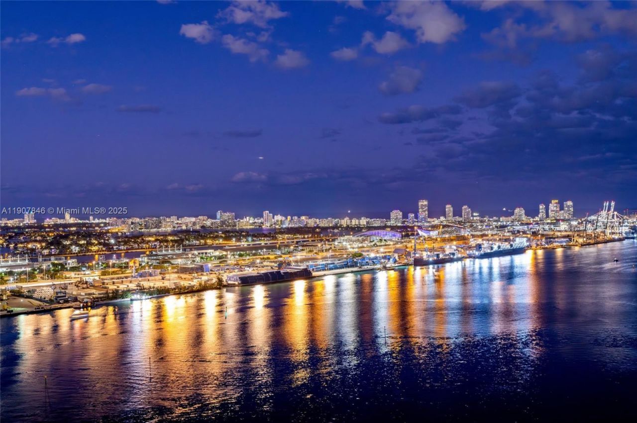 808 Brickell Key Dr, Unit 3901, Miami, FL 33131 Photo