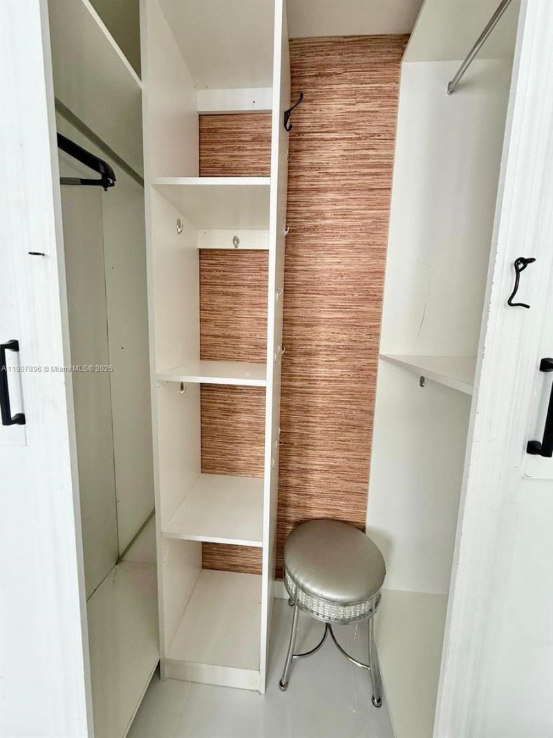 18051 Biscayne Blvd, Unit 1604, Aventura, FL 33160 Photo