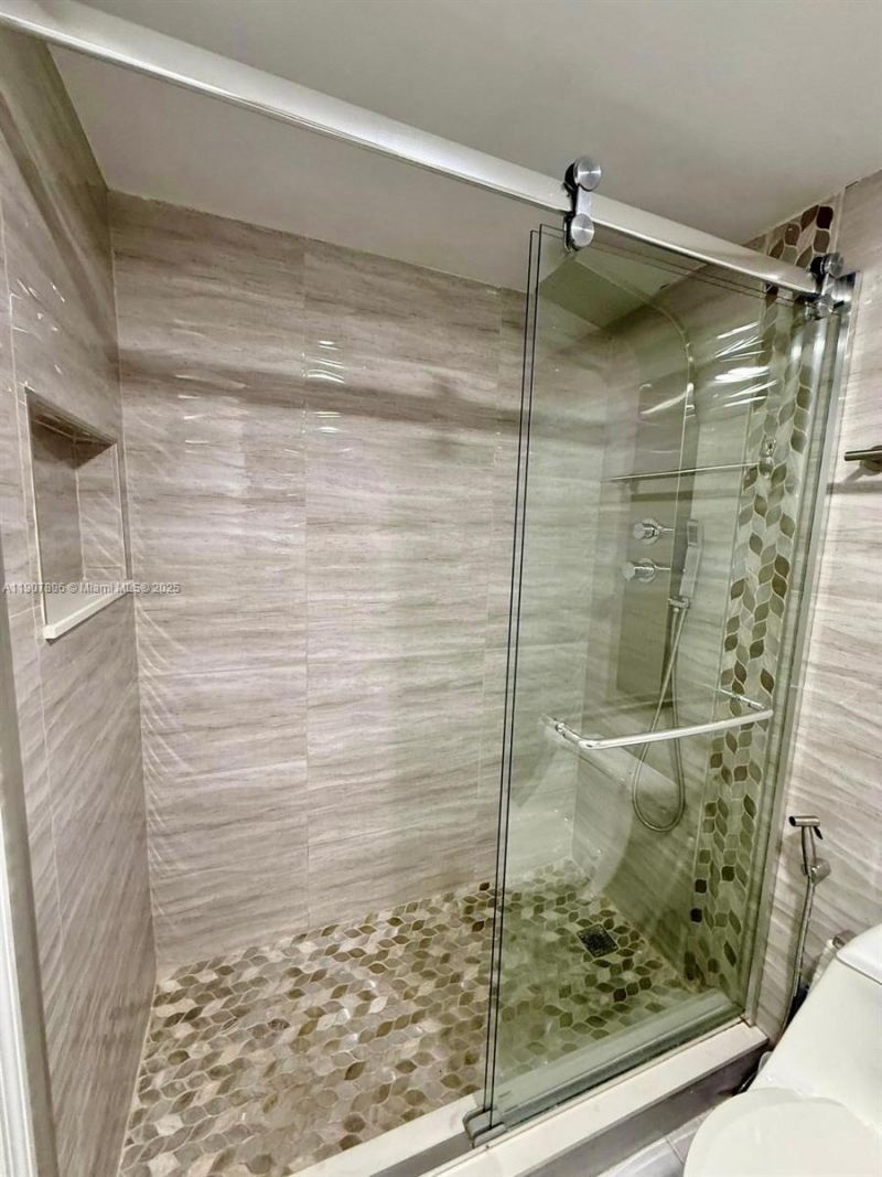 18051 Biscayne Blvd, Unit 1604, Aventura, FL 33160 Photo