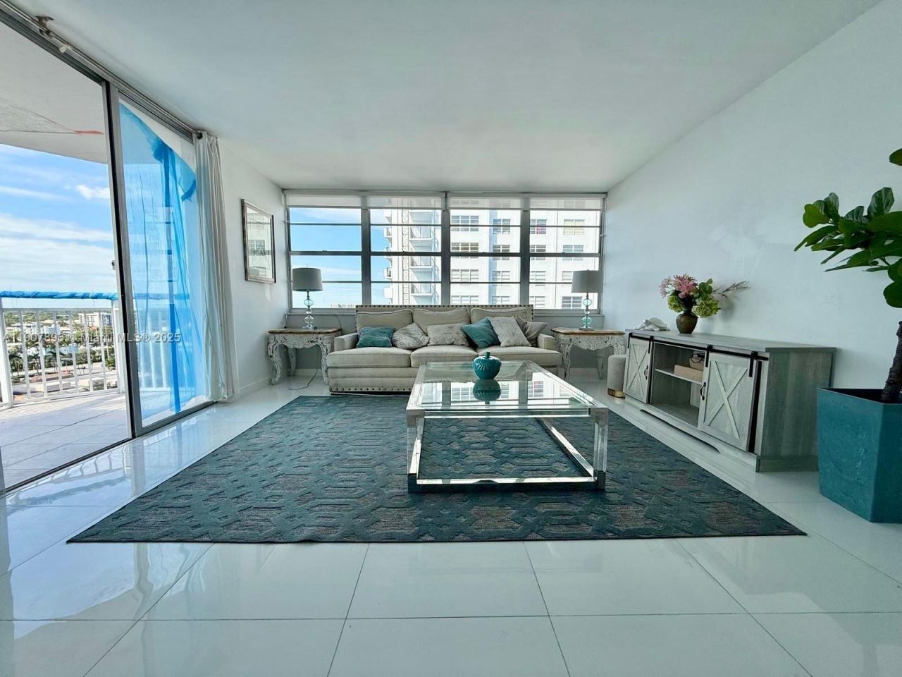 18051 Biscayne Blvd, Unit 1604, Aventura, FL 33160 Photo
