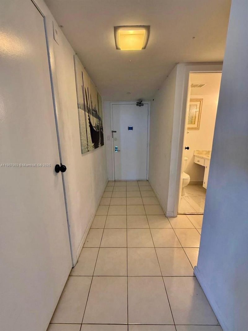 20301 W Country Club Dr, Unit 1421, Aventura, FL 33180 Photo