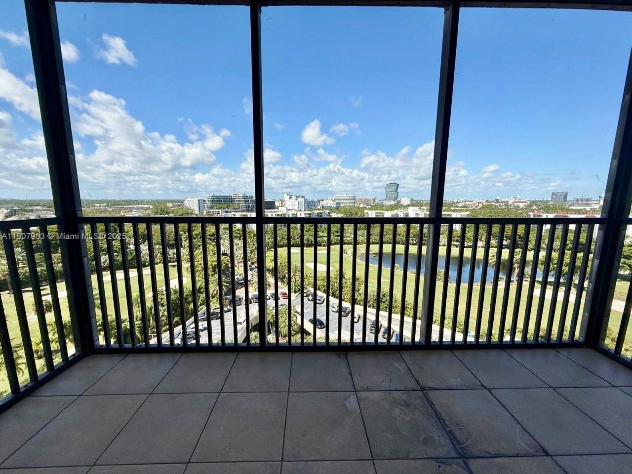 20301 W Country Club Dr, Unit 1421, Aventura, FL 33180 Photo