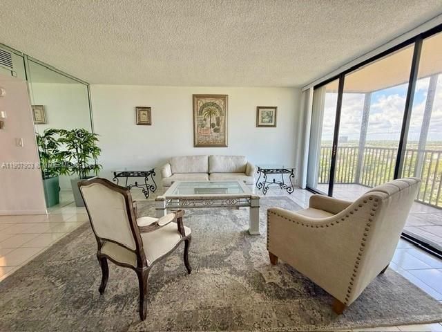 20301 W Country Club Dr, Unit 1421, Aventura, FL 33180 Photo