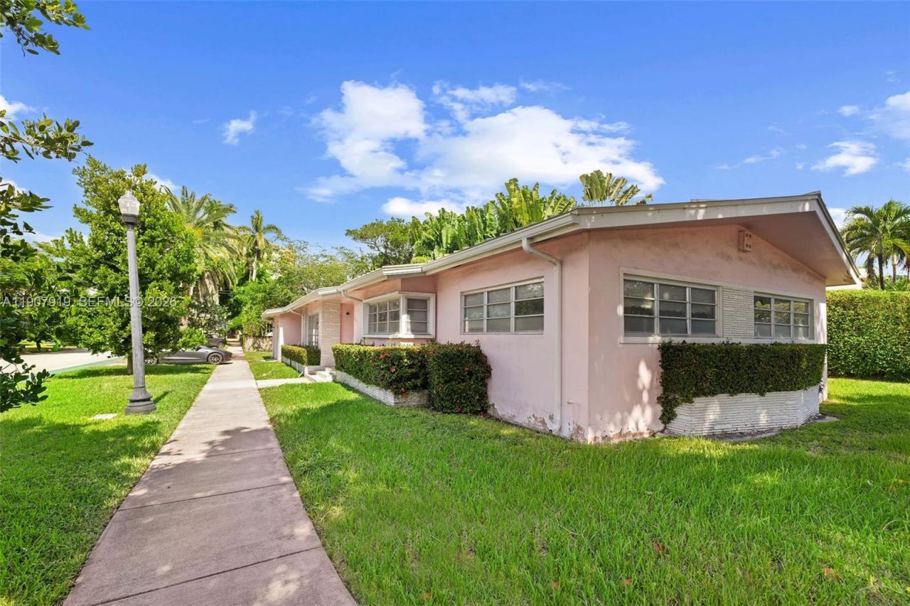 4601 Royal Palm Ave, Miami Beach, FL 33140 Photo