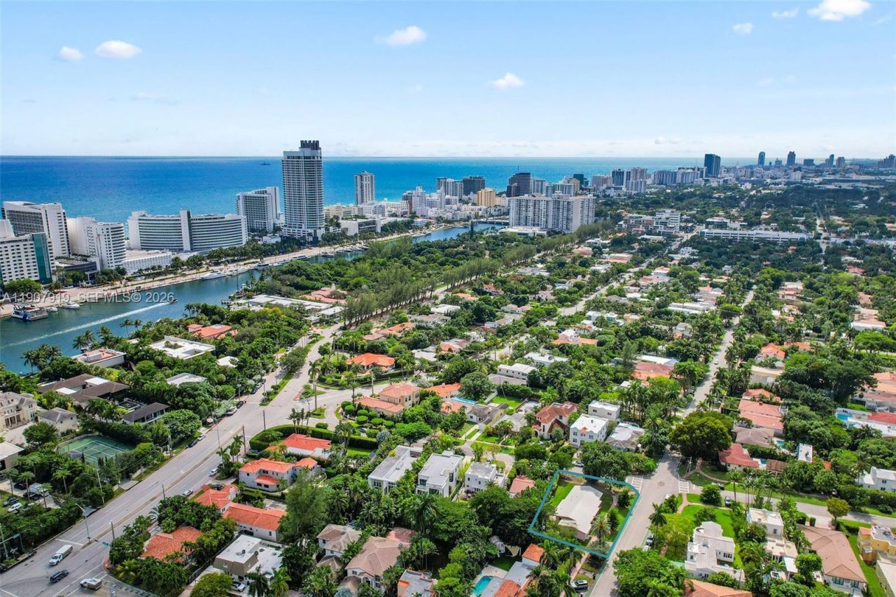 4601 Royal Palm Ave, Miami Beach, FL 33140 Photo