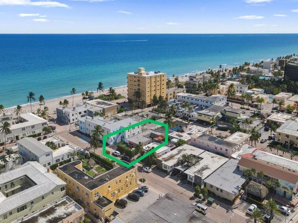 322 Oklahoma St, Hollywood, FL 33019