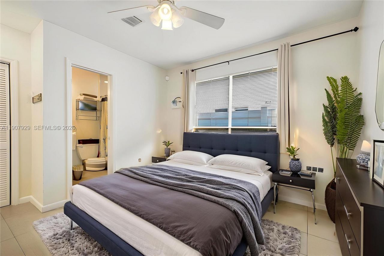 322 Oklahoma St, Hollywood, FL 33019 Photo