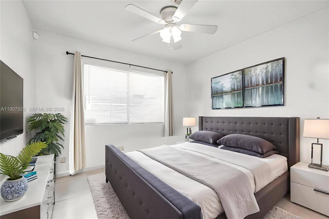 322 Oklahoma St, Hollywood, FL 33019 Photo