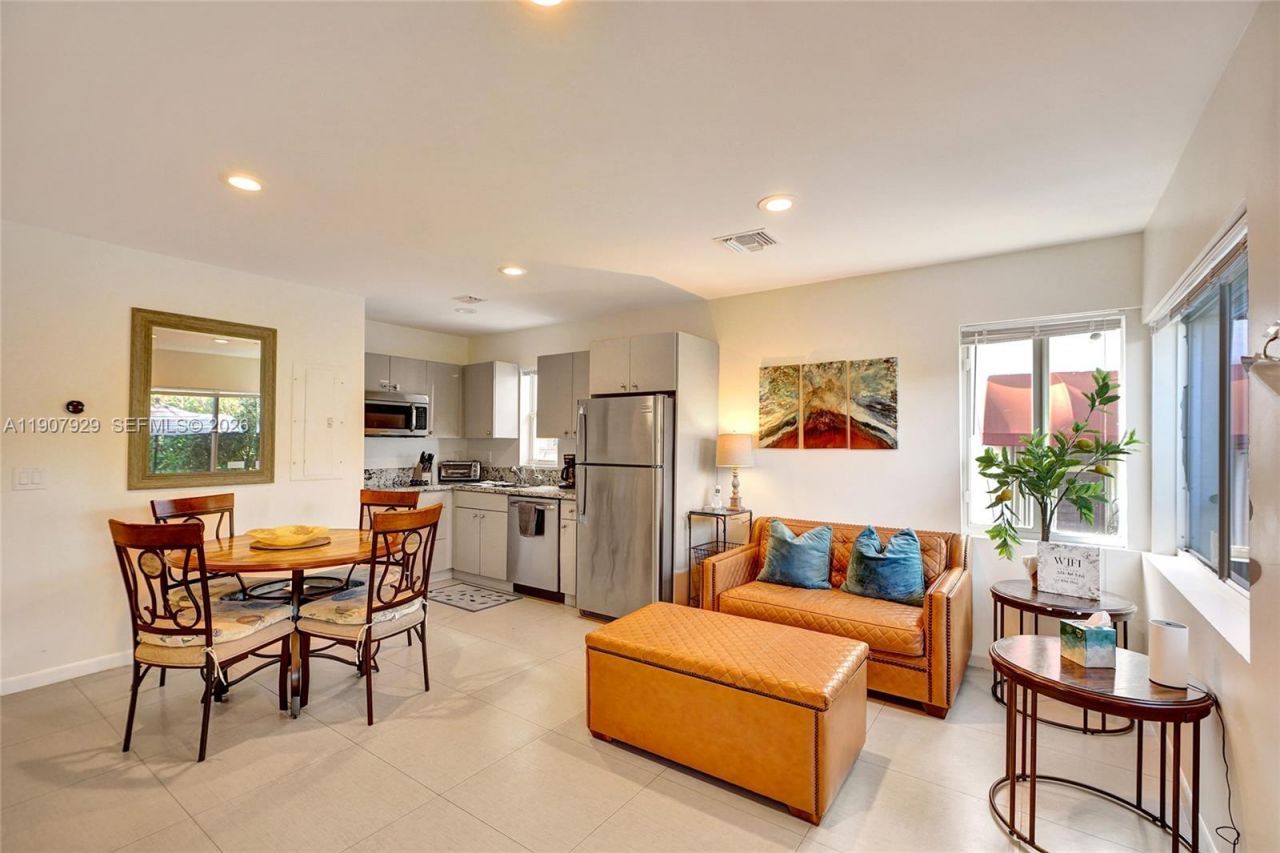 322 Oklahoma St, Hollywood, FL 33019 Photo