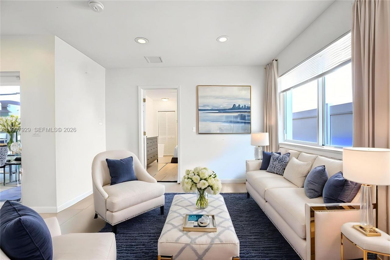 322 Oklahoma St, Hollywood, FL 33019 Photo