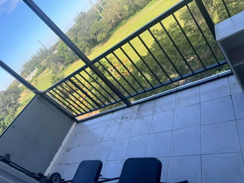 4164 Inverrary Dr, Unit 601, Lauderhill, FL 33319 Photo