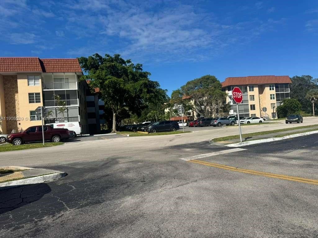 4164 Inverrary Dr, Unit 601, Lauderhill, FL 33319 Photo