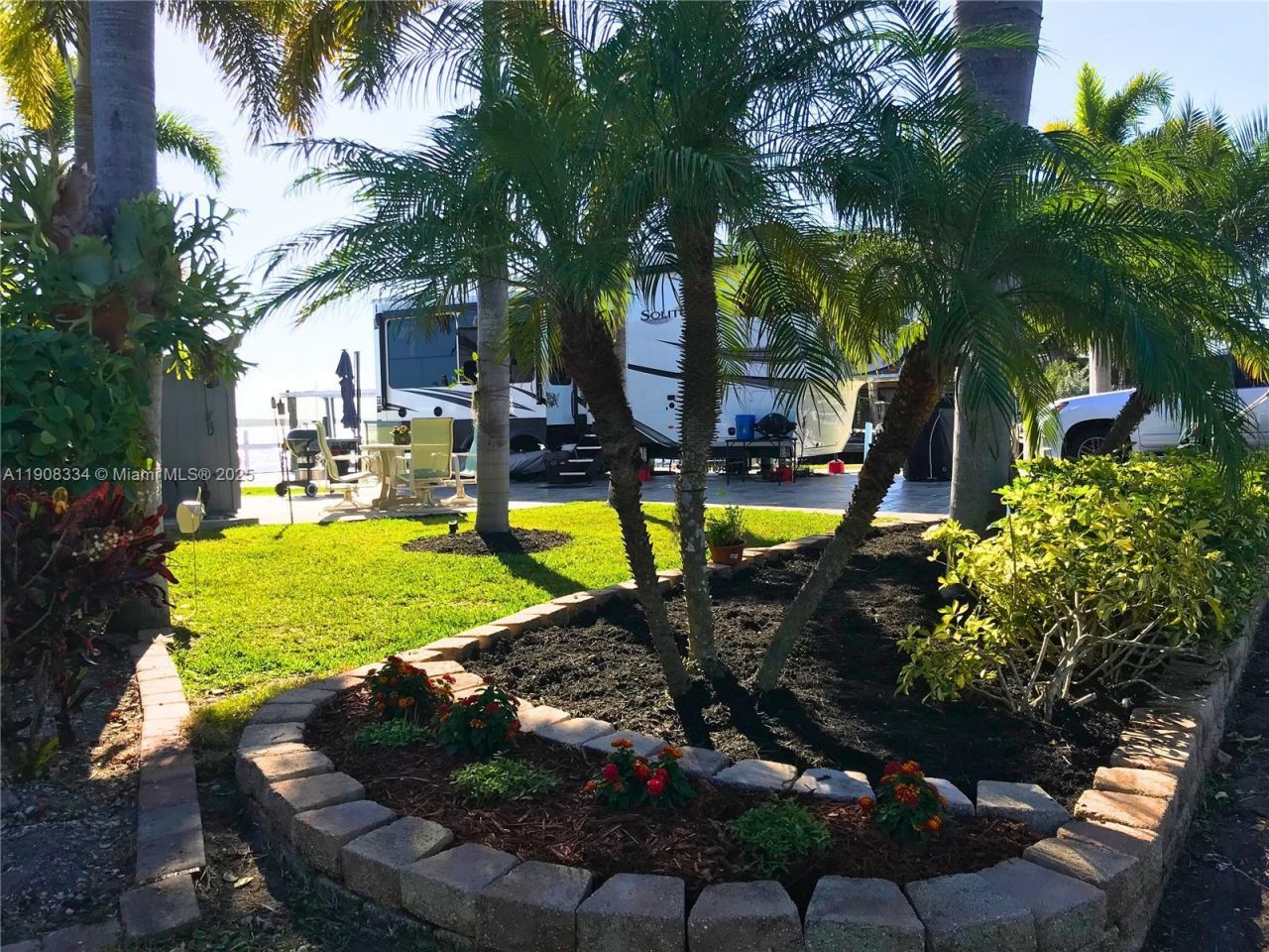 150 Smallwood Dr., Unit 147, Chokoloskee, FL 34138 Photo