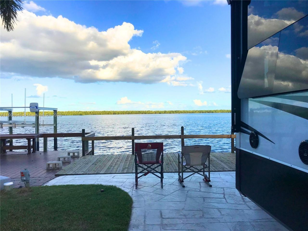 150 Smallwood Dr. #147, Chokoloskee, FL 34138 Photo