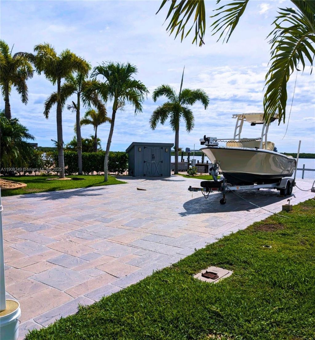 150 Smallwood Dr. #147, Chokoloskee, FL 34138 Photo