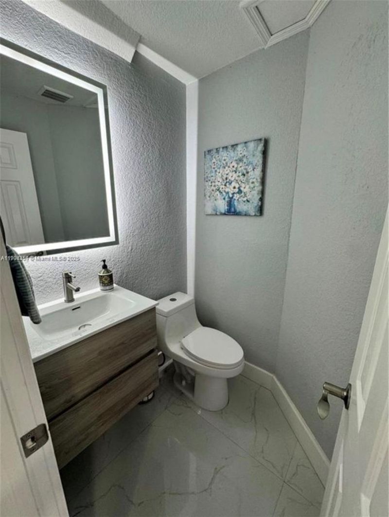 12663 NW 8th Way, Miami, FL 33182 Photo