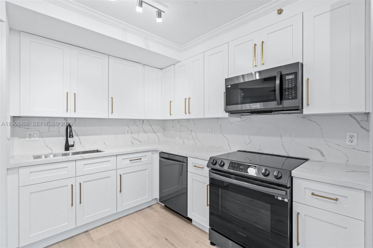 22841 SW 88th Pl, Unit 205, Cutler Bay, FL 33190 Photo