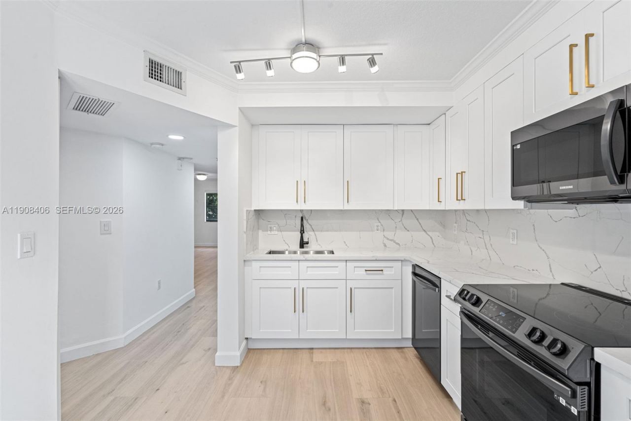 22841 SW 88th Pl, Unit 205, Cutler Bay, FL 33190 Photo