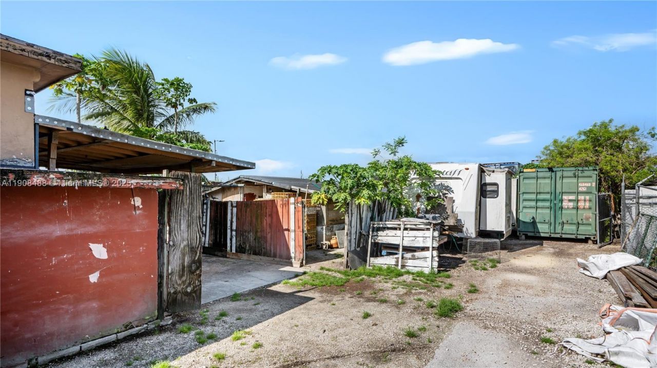 15550 NW 122nd Ave, Hialeah, FL 33018 Photo